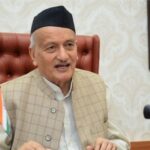 महाराष्ट्राचे राज्यपाल भगतसिंग कोश्यारी म्हणाले- शिवाजी म्हातारा झाला, नितीन गडकरी हे या युगाचे आदर्श, विधानावरून गदारोळ!