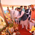 संतांच्‍या सहवासातुन व विचारातून माणूस प्रगल्‍भ होतो – ना. मुनगंटीवार