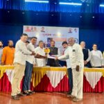 मेरी माटी मेरा देश’ या उपक्रमाबद्दल काकडे महाविद्यालयाचा उच्च शिक्षण मंत्र्यांच्या हस्ते गौरव.