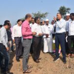 केंद्रीय पथकाकडून बारामती तालुक्यातील दुष्काळग्रस्त भागांची पाहणी*