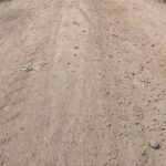 बारामती ! (होळ) सस्तेवाडी येथील रस्त्यामध्ये खड्डेच खड्डे माणसांच्या बरोबर गाड्यांचे पार्टभी होत आहेत ढिले . 