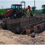 बारामती ! वडगांव निंबाळकर ते कोऱ्हाळे खुर्द रस्त्यावरील कमी उंचीचा पूल अखेर पाडला  .