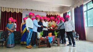 तब्बल ३० वर्षानंतर एकत्र येत भोर येथील बी.एड&hellip;