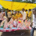 बारामती ! वडगाव निंबाळकर मध्ये गणेशमूर्ती खरेदीसाठी गर्दी .