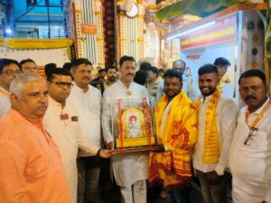 दत्तात्रय निकाळजे यांस सर्वात्कृष्ट निसर्ग संवर्धन पुरस्कार प्रदान