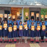 एम न्यूज मराठी च्या दुसरा वर्धापन दिनानिमित्त शालेय साहित्य वाटप . 