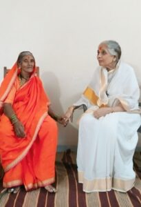 सदोबाचीवाडीत प्रतिभाकाकी रमल्या