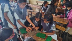 श्री.बाबालाल साहेबराव काकडे देशमुख विद्यालय निंबुत येथे शिवणकाम&hellip;