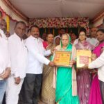 बबई बनसोडे लोकशाहीर साहित्यरत्न अण्णाभाऊ साठे पुरस्काराने सन्मानित.