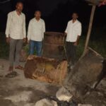 बारामती ! वडगाव निंबाळकर पोलिसांची वाघळवाडी येथे हातभट्टीच्या अड्ड्यावर कारवाई ६४ हजार ४०० रुपयांचा मुद्देमाल जप्त.