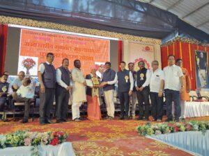 राज्यस्तरीय गुणवंत मुख्याध्यापक पुरस्काराने सन्मानित — पुणे जिल्ह्यातून&hellip;