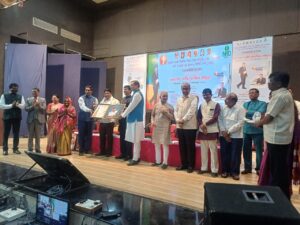 मु.सा.काकडे महाविद्यालयाचे प्राचार्य डॉ. देविदास वायदंडे  ‘समाज भूषण&hellip;