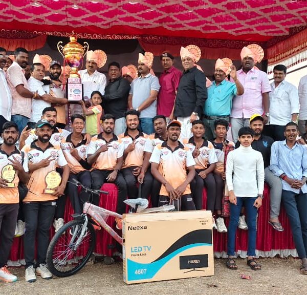 बुवासाहेब हुंबरे मित्र परिवार आयोजित.सोमेश्वर प्रीमियर लीग 2025&hellip;