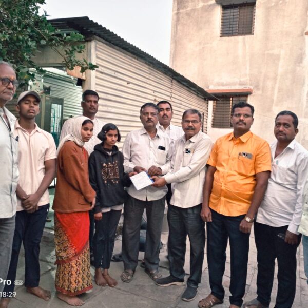 सामाजिक एकतेचा सुंदर नमुना : आगवणे कुटुंबीयांना निंबुत&hellip;