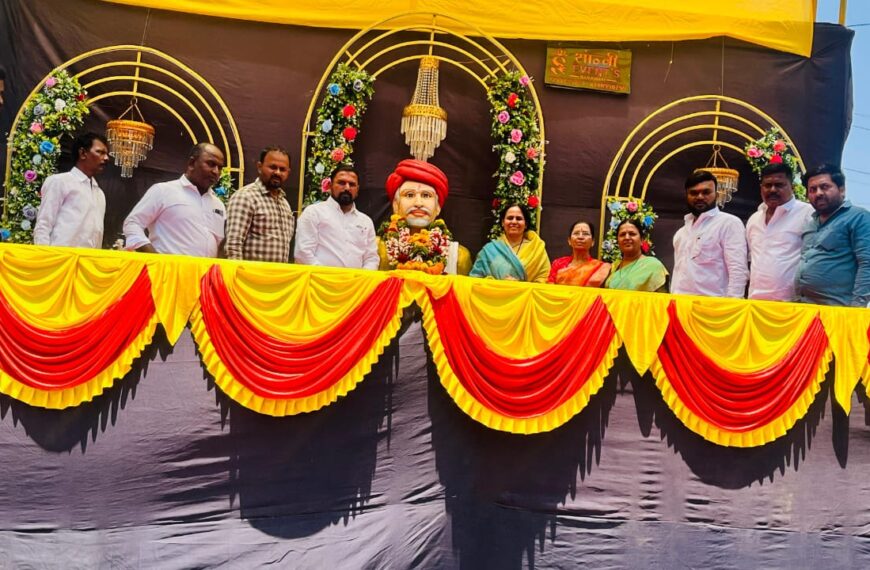 श्री कन्हैय्या मित्र मंडळ, कसबा,बारामती आयोजित थोर समाजसुधारक क्रांतिसूर्य महात्मा जोतिबा फुले यांची 199 वी जयंती साजरी