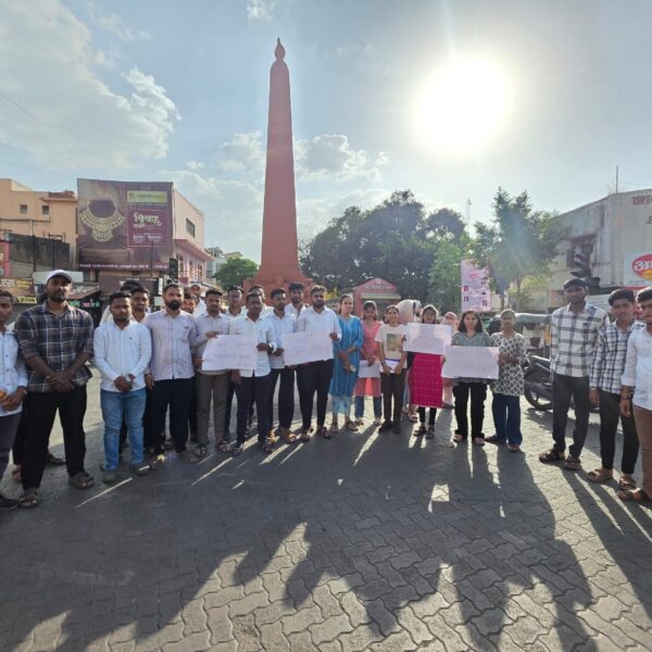 नसरापूर येथे चिमुकलीवर झालेल्या अत्याचाराचा बारामती मध्ये तीव्र&hellip;