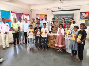 आश्रम शाळेतील विद्यार्थ्यांसमवेत वाढदिवस साजरा करत पोलीस उपनिरीक्षक&hellip;