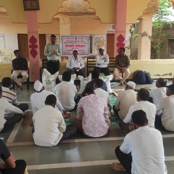 बारामती ! कृषी अधिकारी यांच्याकडून सदोबाचीवाडी येथे सोयाबीन&hellip;