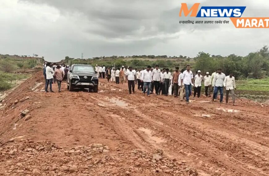 “‘भराव नको, पूल बांधा’ : सोनकसवाडीचा पाझर तलाव वाचवण्यासाठी ग्रामस्थांचा आक्रमक पवित्रा”