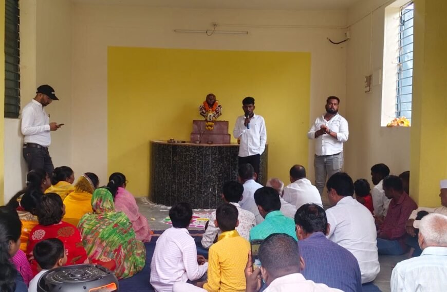 लोकशाहीर साहित्यरत्न अण्णाभाऊ साठे यांची १२६ वी जयंती निंबूत येथे उत्साहात साजरी; दहावी-बारावीतील गुणवंत विद्यार्थ्यांचा मान्यवरांच्या हस्ते सत्कार