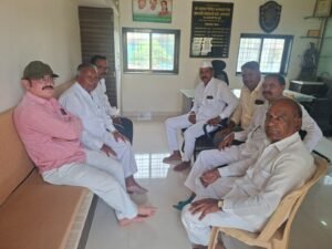 रेगुलर कर्जफेड करणाऱ्या शेतकऱ्यांना दोन लाखांचे अनुदान द्यावे;&hellip;